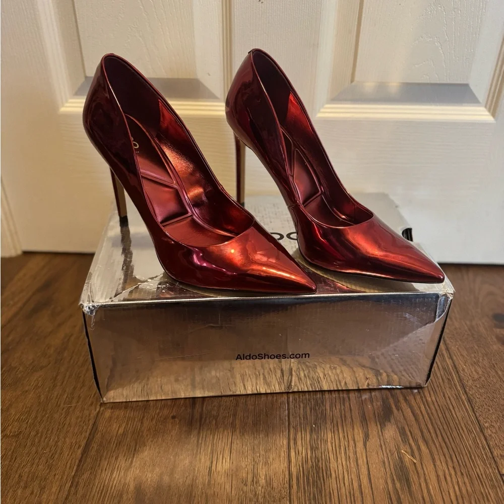 Also Red Heels - Picture 3 of 5